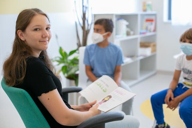 Lena Quirchmair bereitet Freude mit ihrer „Reise zu den Quasels“. | Foto: OÖG