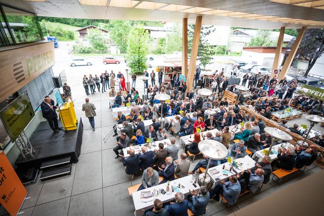 Knapp 200 Gäste folgten der Einladung des Wirtschaftsbundes | Foto: Tiroler Volkspartei, Simon Fischler