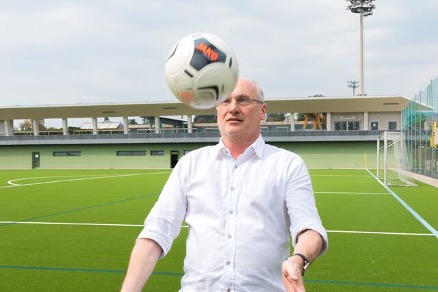 Hat sich auch in der Pandemie nicht geändert: "Im Bereich der Ehrenamtlichkeit bestehen personelle Engpässe", sorgt sich Wolfgang Bartosch vor allem um den Nachwuchs und das Schiriwesen. | Foto: Jorj Konstantinov