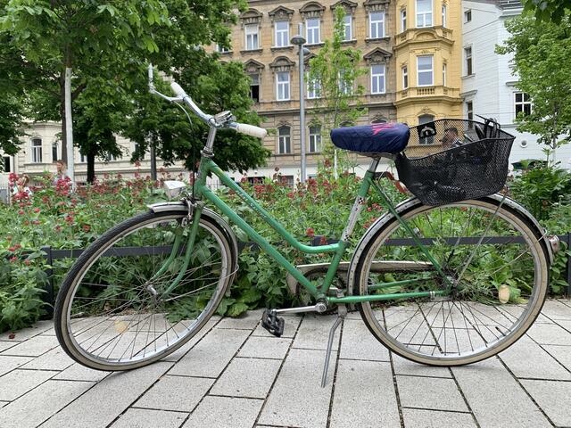 Im Sommer fahren viele Wienerinnen und Wiener mit dem Fahrrad. | Foto: Miriam Al Kafur