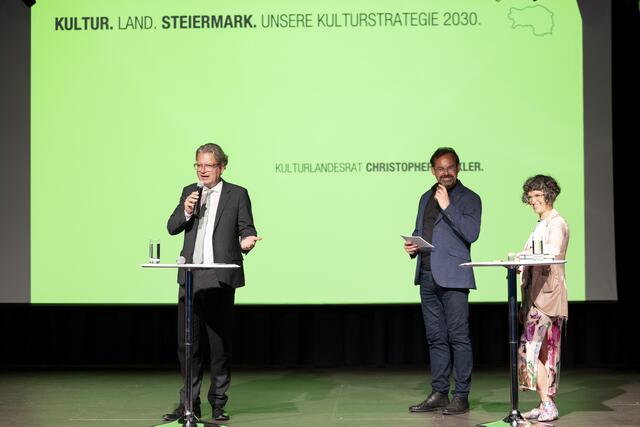 LR Christopher Drexler
Werner Schrempf und Heidrun Primas
 | Foto: © Nikola Milatovic