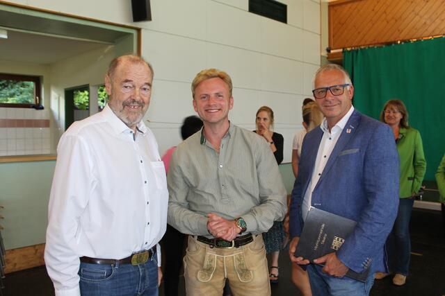 Bei der Ideenwerkstatt in der Festhalle Stallhof durfte man Willi Gabalier begrüßen.  | Foto: Katrin Löschnig