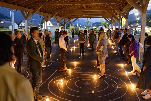 Licht gegen den Krieg | Foto: © Nikola Milatovic