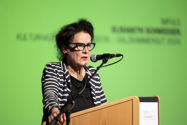 Elisabeth Schweeger | Foto: © Nikola Milatovic