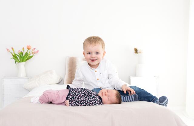 Hanna Rosa
Geburt: 8. Jänner 2022
55 cm, 3.790 g
Martina Kaufmann und Friedrich Hafner aus St. Johann im Saggautal (Bruder Alexander) | Foto: Gabriele Schipfer Fotografie