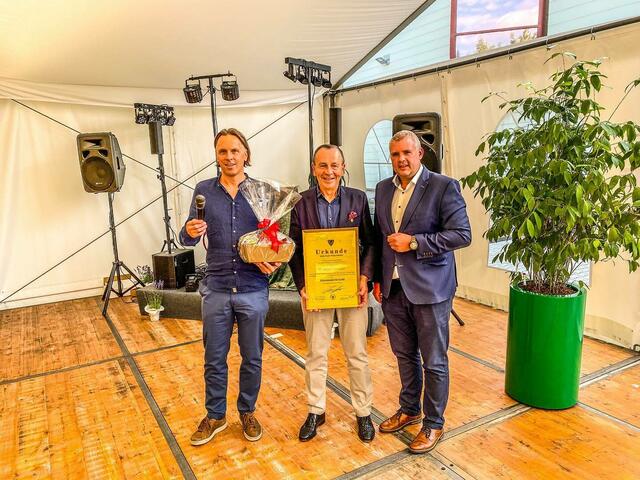 Am Foto Bürgermeister Hannes Primus mit Andreas Schrepfer und Hermes-Geschäftsführer Andreas Ulrich. | Foto: Stadtgemeinde Wolfsberg