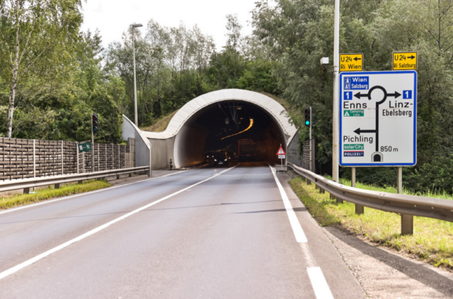 Ab 21 Uhr am 20 Juni wird der Tunnel geputzt und bleibt bis am nächsten Tag um 5 Uhr gesperrt. | Foto: Stadt Linz/Dworschak