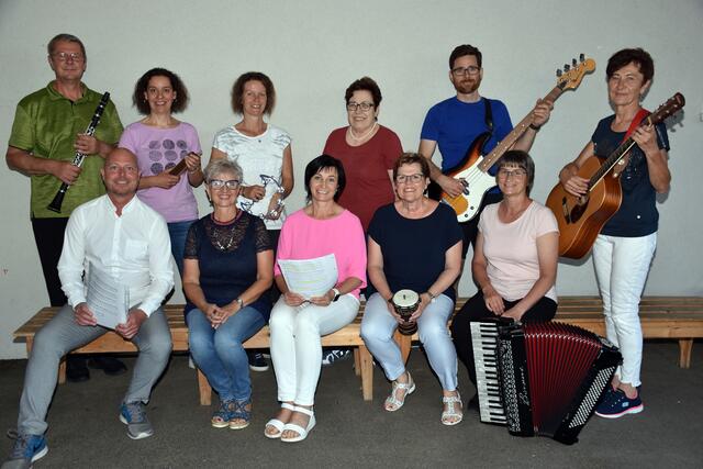 Nach der Corona-Pause sind die SchonSoNetten am Freitag, 1. und Samstag, 2. Juli 2022, 20 Uhr, wieder auf der Bühne, Pfarrzentrum Pabneukirchen.  | Foto: Zinterhof