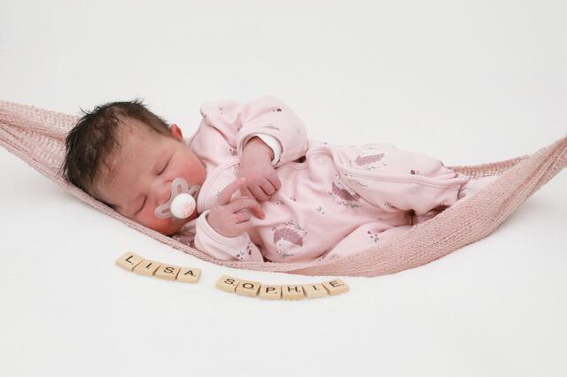 Lisa Sophie
Geburt: 1. Februar 2022
53 cm, 4.060 g
Monika und Hannes Konrad aus St. Stefan | Foto: Baby Smile