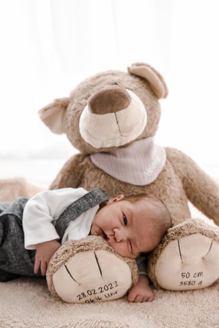 Helena
Geburt: 28. Februar 2022
50 cm, 3.580 g
Julia Krenn und Thomas Prutsch aus Ehrenhausen | Foto: Julia Magg - Judigrafie