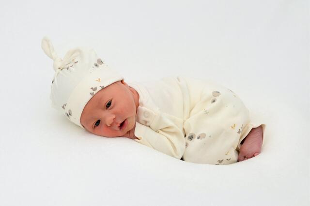 Johannes Gottfried
Geburt: 4. April 2022
48 cm, 2.590 g
Alexandra Zwetti und Christopher Neumeister aus Goldes | Foto: Baby Smile
