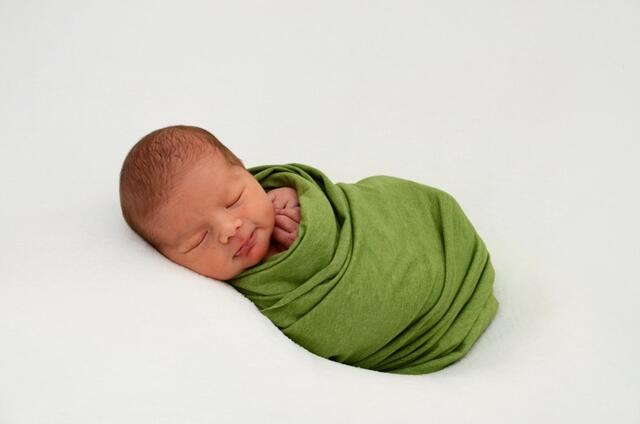 Noah
Geburt: 30. März 2022
49 cm, 3.040 g
Loredana Jasmin Chifor und Dennis Maier aus Leibnitz | Foto: Baby Smile