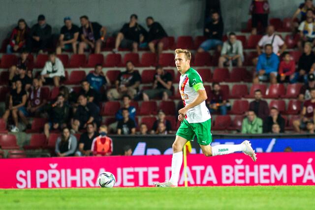 Das grün-weiße Urgestein Christopher Dibon bleibt mindestens ein weiteres Jahr Spieler des SK Rapid.  | Foto: Red Ring Shots