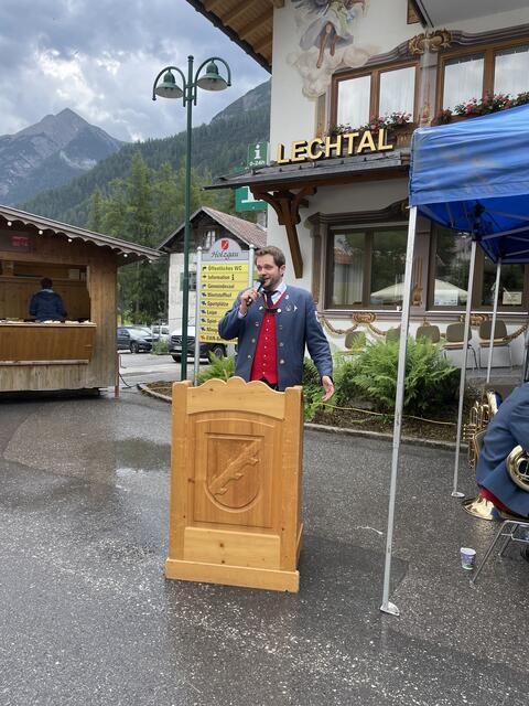 Bgm. Florian Klotz zeigte sich zufrieden. | Foto: Lechtal Tourismus
