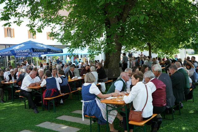 Beste Stimmung gab es bei den Gästen. | Foto: Erwin Scharflechner
