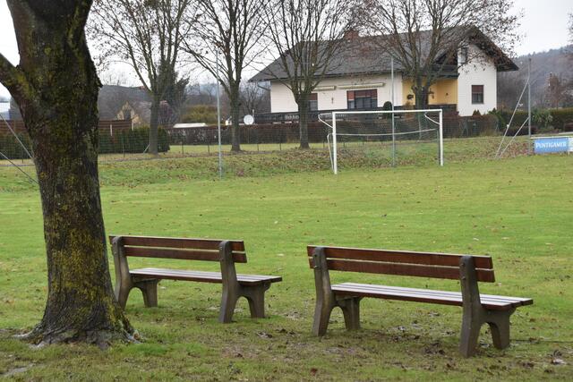 Der Fußballplatz in Dobersdorf wird zumindest einmal für ein Jahr nicht mehr bespielt. Der Spielbetrieb wurde stillgelegt. | Foto: Martin Wurglits