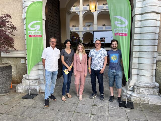 Das Sommerkino war mit zahlreichen Besucherinnen und Besuchern ein gelungener Abend für die Grünen. | Foto: Die Grünen