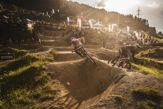 Rasante Berg- und Talfahrt im direkten Duell! | Foto: Breitenberger