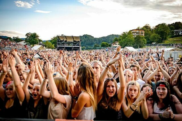 Tausende Besucher wollten sich 2016 den deutschen Rapper Cro nicht entgehen lassen. Zurzeit sind keine weiteren Großkonzerte geplant. | Foto: Thomas Hude