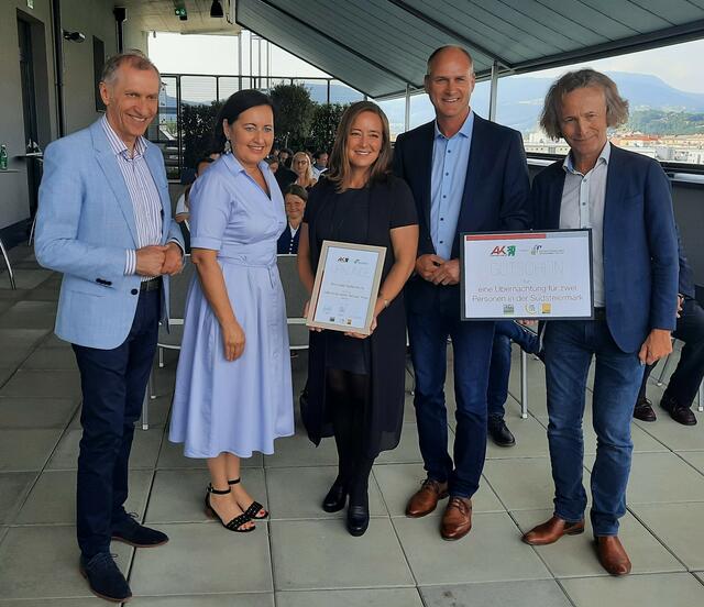 WK-Präsident Josef Herk, Bildungsdirektorin Elisabeth Meixner, SchülerInnenberaterin Nina Voglmeir, Borg-Direktor Hannes Schuster und Josef Zollneritsch, Leiter der Abteilung Schulpsychologie (v.l.). | Foto: AK Steiermark