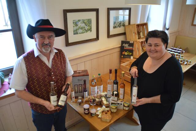 Ein tolle Auszeichnung für den Obstbau am Mostlandhof: Andreas und Elisabeth Selner betreuen in Schauboden rund 650 Obstbäume. | Foto: Roland Mayr