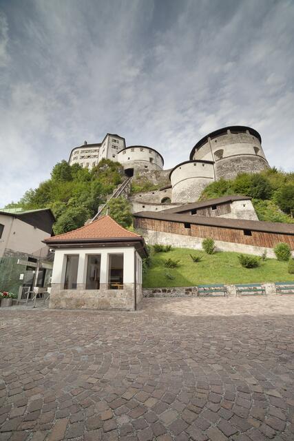 Auf den von Kulturreferent Klaus Reitberger eingebrachten Antrag für eine Namensänderung der Heldenorgel folgte in Kufstein eine rege Diskussion. Nun meldete sich die GKL in einer Presseaussendung zu Wort.  | Foto: Festung Kufstein