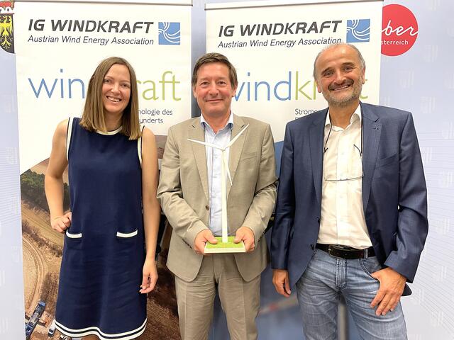 IG Windkraft-Chefjuristin Ursula Nährer, Bundesgeschäftsführer Stefan Moidl und Oberösterreich-Obmann Joachim Payr (v. l.) sind überzeugt vom großen Windkraft-Potenzial Oberösterreichs. | Foto: BRS