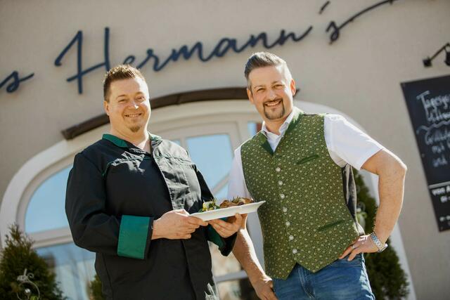 Das Hermann´s von Christian Wilfling und Andreas in Fürstenfeld ist ein Ort der Geselligkeit und Gemütlichkeit, für alle die Wert auf saisonale und regionale Küche legen, gute Weine, ein süffiges Bier und hausgemachte Säfte zu schätzen wissen und auch einmal einfach nur genießen wollen. | Foto: KK