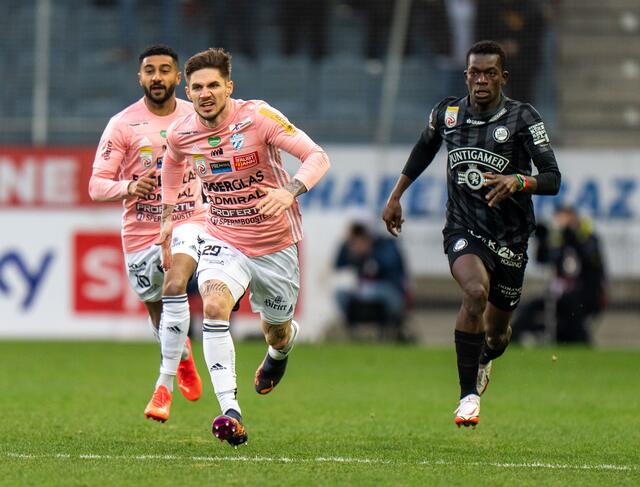 Im Februar steht wieder ein Steirer-Derby am Spielplan. | Foto: GEPA