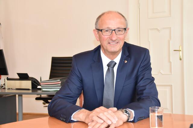 LR Anton Mattle: "Die Landesregierung hat mit dem 5-mal MEHR Pflegepaket den richtigen Schritt gesetzt."