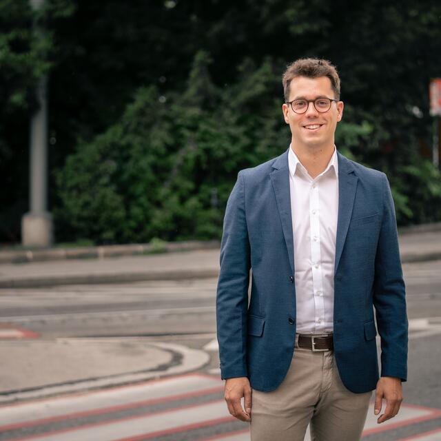 Bezirksvize Oliver Möllner betont die bezirksübergreifende Zusammenarbeit der Generationen.