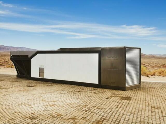 Der mobile Wassergigant "Phantor" eignet sich für den stationären und den halbstationären Einsatz und setzt damit neue Maßstäbe bei atmosphärischen Wassergeneratoren.
