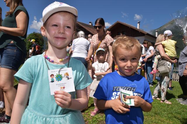 Zwei der vielen Umweltdetektive im Kindergarten Mieders: Lea und Alexis | Foto: Kainz