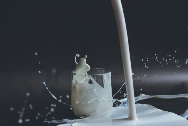 Milchprodukte enthalten mehr Zucker als sie laut Empfehlung enthalten sollten. | Foto: Symbolbild: Unsplash