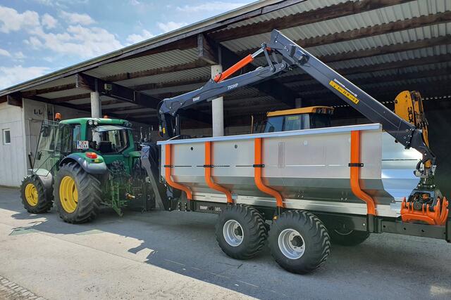 Der neue Rückwagen war bereits 100 Stunden im Einsatz für die Gemeinde St. Martin an der Raab