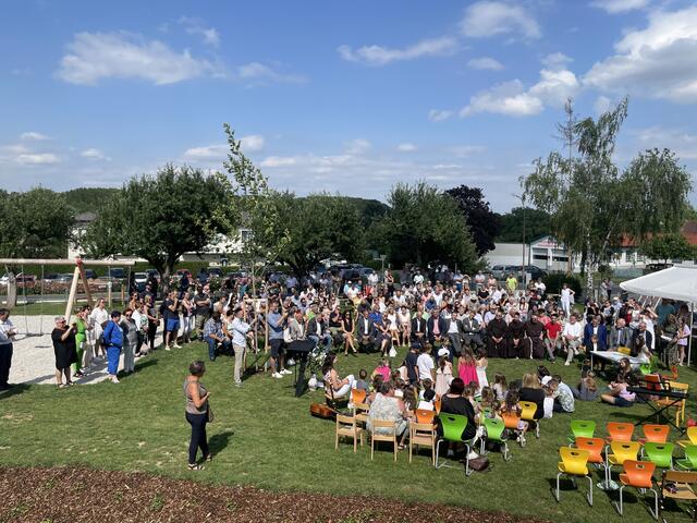 Die Eröffnung des Bildungscampus war ein totaler Hit bei all den zahlreichen Besucher:innen!