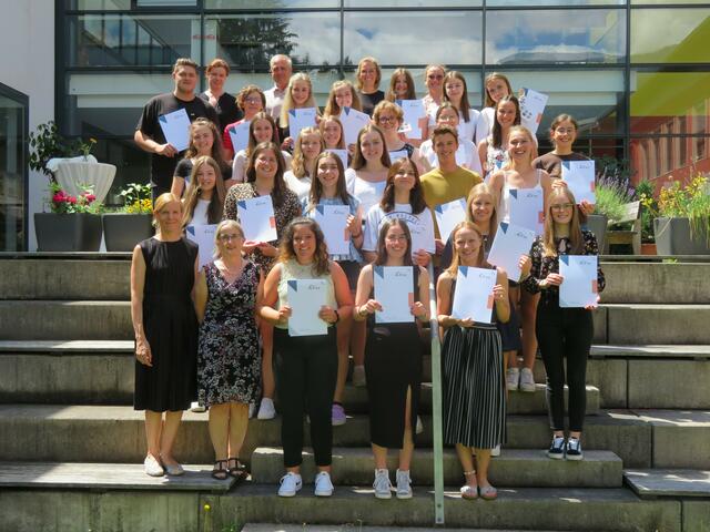 Die Schülerinnen und Schüler konnten die Vorprüfungen zur Reife- und Diplomprüfung erfolgreich absolvieren. | Foto: HLW Lienz