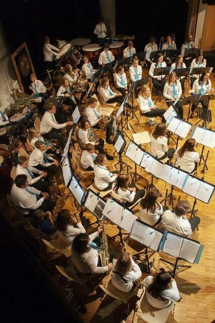 Das Nachwuchs-Blasorchester „Young Spirit Kronstorf“ lädt am Sonntag, 3. Juli zur Familien-Matinee in die Josef-Heiml-Halle ein. | Foto: Blasorchester Young Spirit Kronstorf
