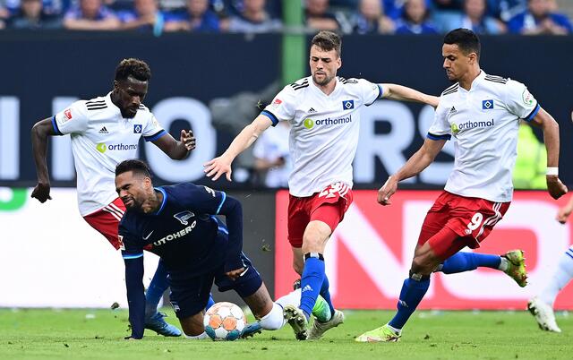 Nach der verlorenen Relegation gegen die Hertha will der HSV kommende Saison wieder in die 1. Bundesliga – und trainiert dafür in der Steiermark. | Foto: GEPA pictures