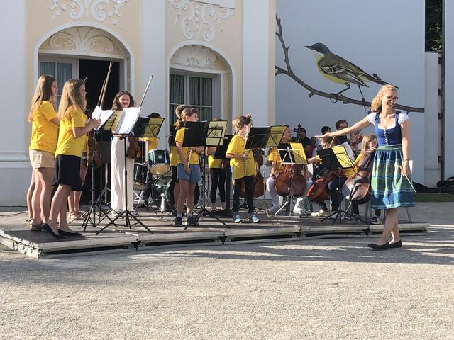 In der Musikschule Baden kann man sich auch zur Dirigentin ausbilden lassen. | Foto: Stockmann