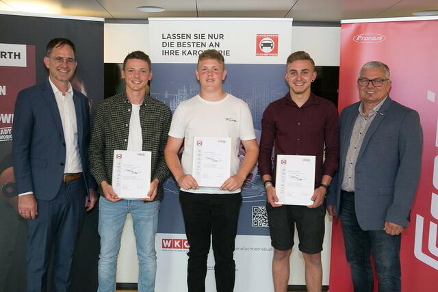 (V. l.) Gewerbe-Spartenobmann Michael Pecherstorfer, Martin Kienbauer, Stefan Voglhofer, Sebastian Gabriel und Erwin Aichberger. | Foto: Cityfoto