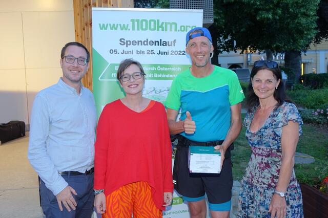 Siegfried Feitl ließ sich die Gelegenheit nicht entgehen und war für seinen Spendenlauf und sein ambitioniertes Ziel auch bei den Judenburger Summer Vibes vertreten.