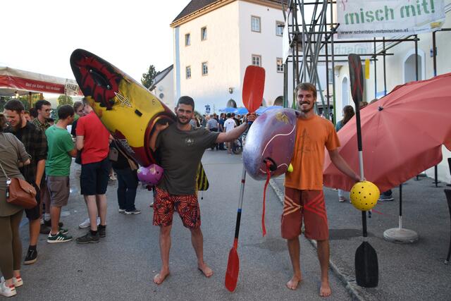Auch Kajakfahrer konnte man am Bezirksfest in Scheibbs bei der Stadtmole erspähen. | Foto: Roland Mayr
