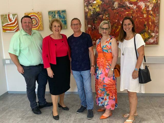 LAbg. Roman Kainrath, Landtagspräsidentin Verena Dunst, Paul Fercsak, Bundesrätin Sandra Gerdenitsch und Bürgermeisterin Angelika Mileder.  | Foto: SPÖ Oberpullendorf