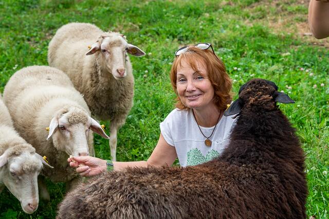 In der Natur ist unsere "gefragte Frau" in ihrem Element. | Foto: Brand Images