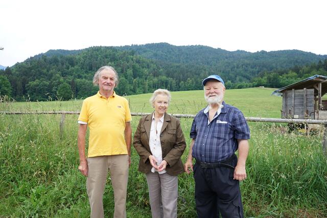 Sie gehören zu den ersten Entdeckern der Durezza-Höhle: Karl Lagger, Helga und Jakob Durchner.
 | Foto: MeinBezirk.at 
