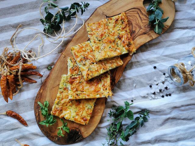 Scarpaccia - toskanische Zucchinitarte | Foto: Katrin Ebetshuber