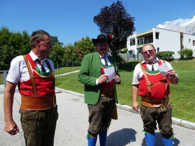 Gratulation zum 60. Geburtstag von Uj. Thomas Gspan im offiziellen Rahmen | Foto: Schützenkompanie Telfs