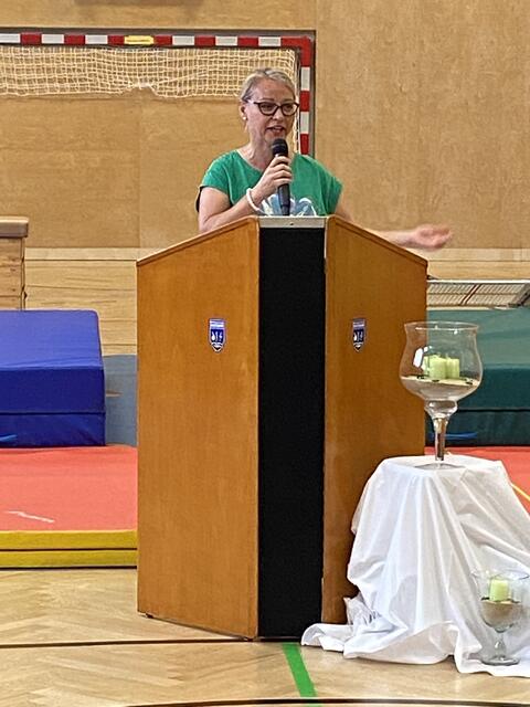 Bürgermeisterin Marion Török bedankte sich bei allen, die am Umbauprojekt beteiligt waren. (c) Raidl