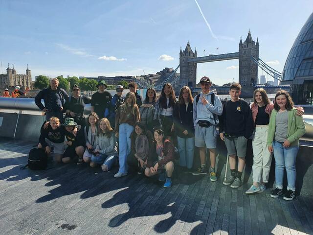 Vom 17. bis zum 24. Mai 2022 verbrachten 17 SchülerInnen der  4. Klassen der MS Pfunds eine Sprachwoche in Worthing/England. | Foto: MS Pfunds